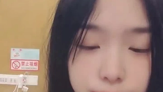 SWAG『arielbb』1小时多人激战 粉丝3P淫乱派对