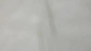 学生口交并给一个古怪的少女做面部射精